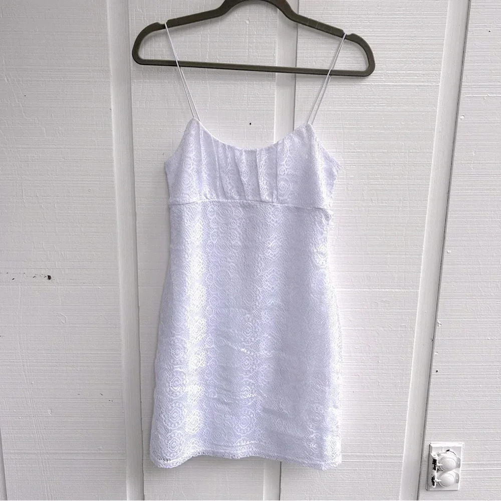 NWT Simple Chic White Lace Crochet Eyelet Spaghetti Strap Mini Dress Sundress M